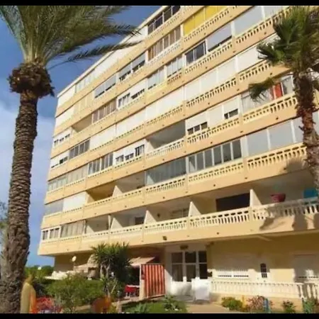 Espacioso Estudio Cerca De La Playa La Mata Apartment