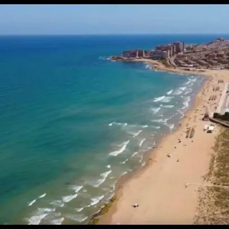 Espacioso Estudio Cerca De La Playa La Mata